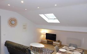 Appartement climatisé 4 couchages à 600m du centre Thermal